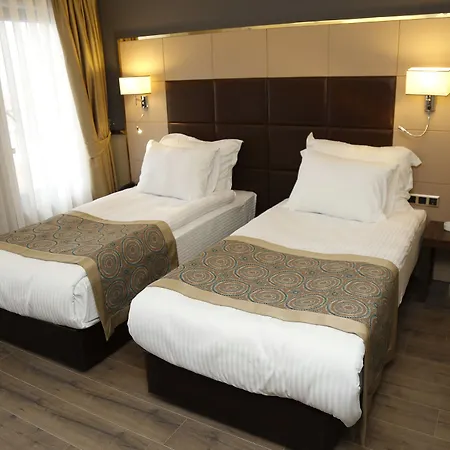 Hotell The Mara Palace 3*